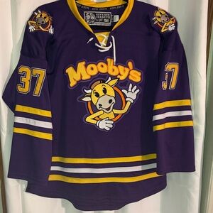 Purple Kevin Smith Mooby's" hockey jersey by Geeky Jerseys size XXL